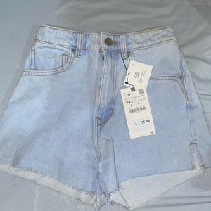 Zara shorts size 34 (2) NWT